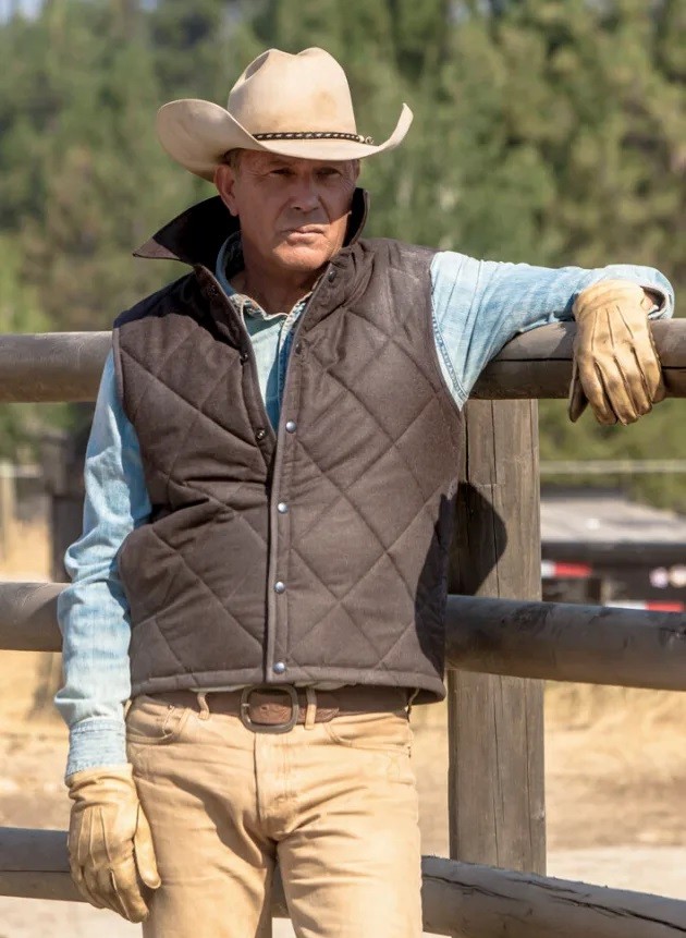 John Dutton (Kevin Costner) le patriarche de Yellowstone